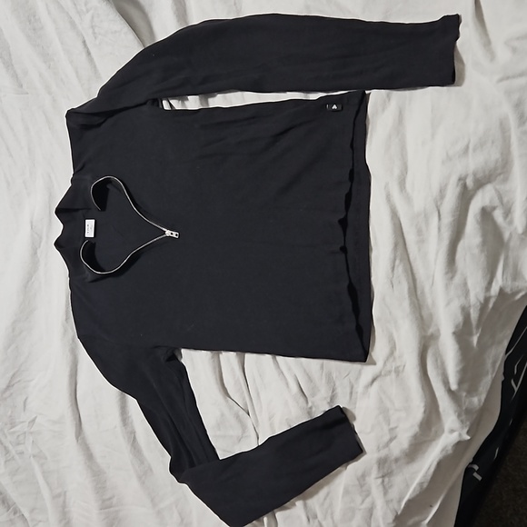 Aritzia Tops - Aritzia TNA 1/4 Zip Thermal Black M Women's
